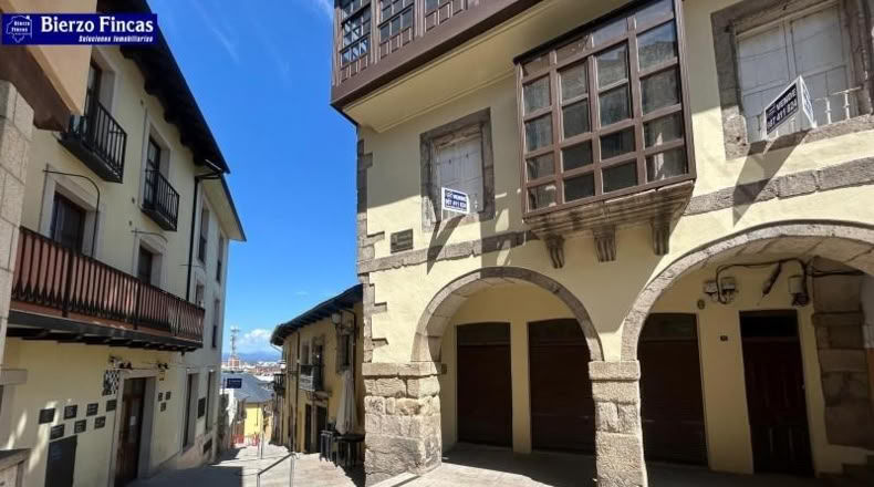 Leon - Ponferrada - 1296m2