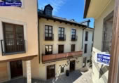 Chalet independiente con terreno en venta en la España, Ponferrada, ref: TR285916 foto