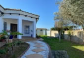 Xalet independent amb terreny en lloguer a la España, Chiclana de la Frontera, ref.: TR279242 foto