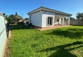 Xalet independent amb terreny en lloguer a la España, Chiclana de la Frontera, ref.: TR279242 foto