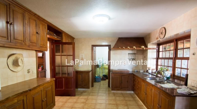 Santa Cruz de Tenerife - Santa Cruz de la Palma - 8600m2