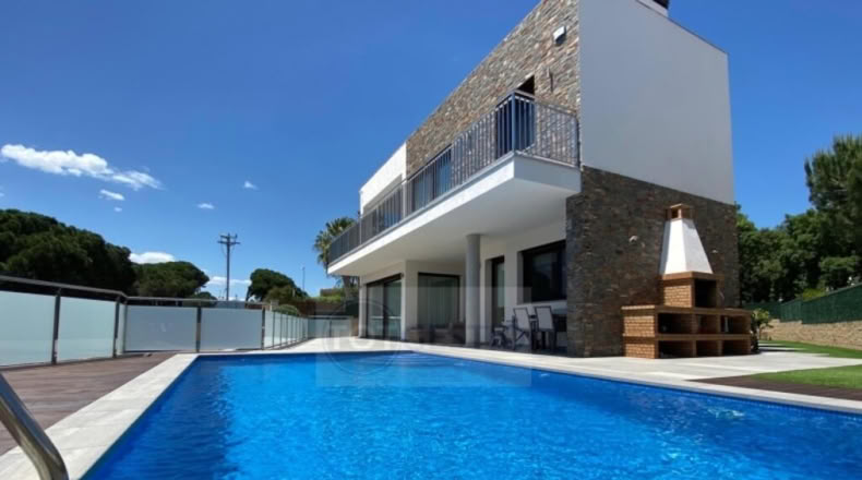 Gerona - Sant Feliu de Guíxols - 244m2