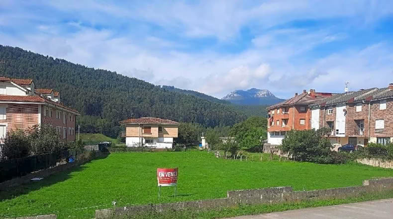 Cantabria - La Estación - 2529m2