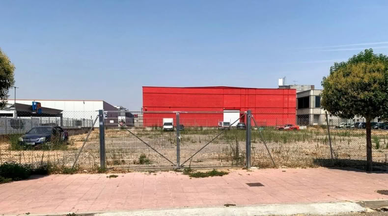 Valladolid - Laguna de Duero - 2800m2