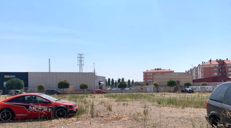 Valladolid - Laguna de Duero - 2800m2