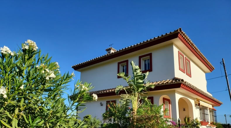 Málaga - Estepona - 5000m2