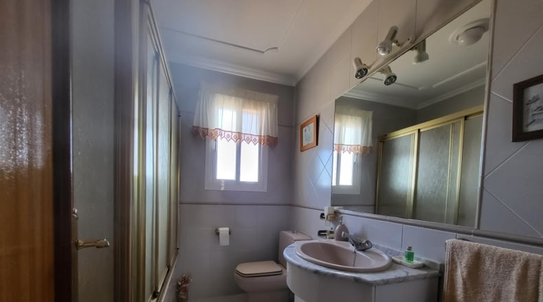 Málaga - Estepona - 5000m2