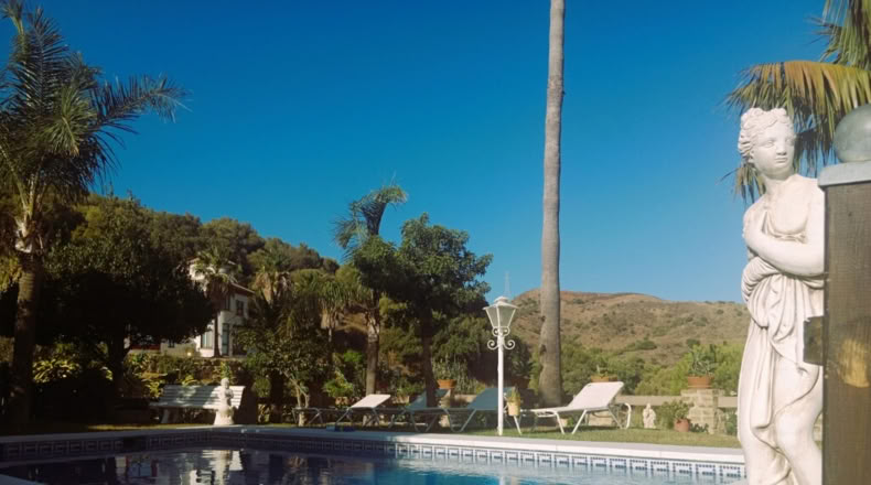 Málaga - Estepona - 5000m2