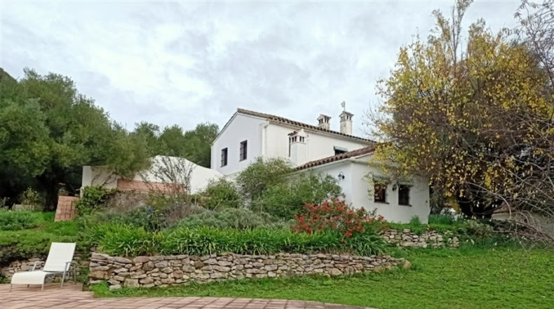 Málaga - Algatocín - 140000m2
