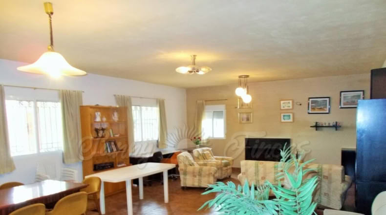 Albacete - Almansa - 8500m2