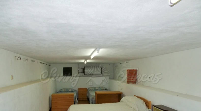 Albacete - Almansa - 8500m2