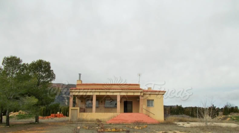 Albacete - Almansa - 8500m2