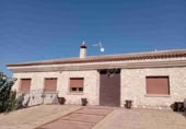 Xalet independent amb terreny en venda a Villena ref.: TR200925 foto