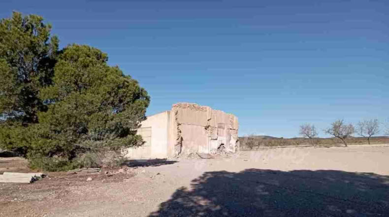 Albacete - Caudete - 11000m2