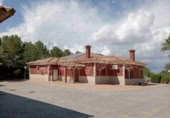 Chalet independiente con terreno en venta en Yecla ref: TR108603 foto