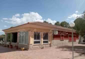 Chalet independiente con terreno en venta en Yecla ref: TR108603 foto