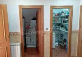 Chalet independiente con terreno en venta en Yecla ref: TR108603 foto