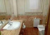 Chalet independiente con terreno en venta en Yecla ref: TR108603 foto