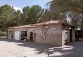 Chalet independiente con terreno en venta en Yecla ref: TR108603 foto