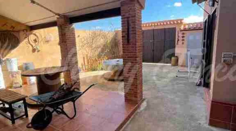 Albacete - Almansa - 1000000m2