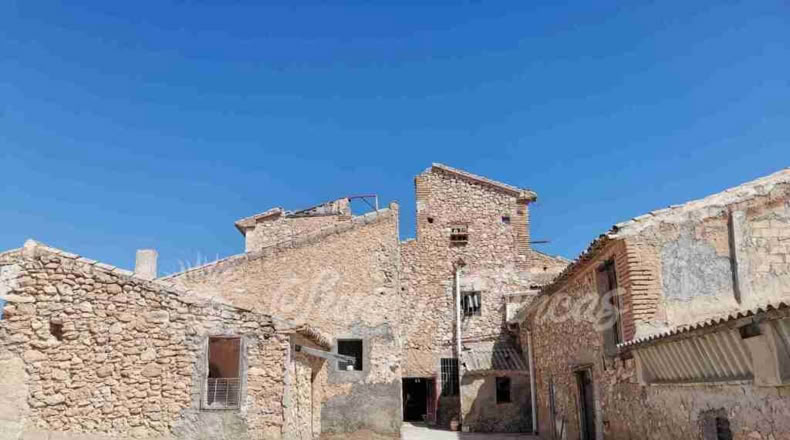 Alicante - Benejama - 74000m2