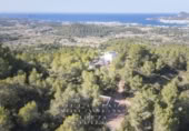 Xalet independent amb terreny en venda a Sant Josep de sa Talaia ref.: TR230490 foto