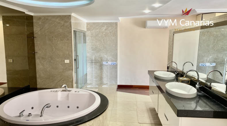 Santa Cruz de Tenerife - Urbanización El Guincho - 3709m2