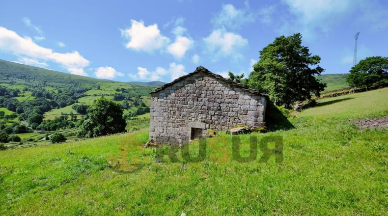 Cantabria - Vegaloscorrales - 30300m2