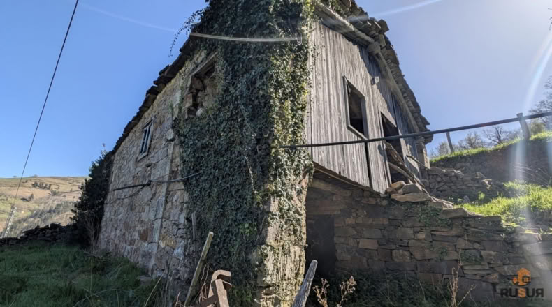 Cantabria - San Pedro del Romeral - 8000m2