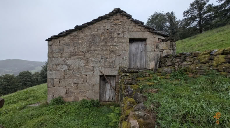 Cantàbria - San Pedro del Romeral - 8000m2