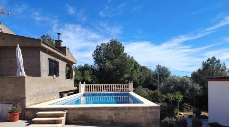 Valencia - Olocau - 1200m2