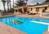 Chalet independiente con terreno en alquiler en la España, Oliva, ref: TR311244 foto