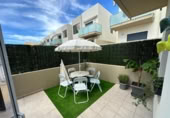 Chalet independiente con terreno en alquiler en la España, Arona, ref: TR318645 foto