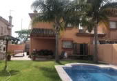 Xalet independent amb terreny en lloguer a la España, Chiclana de la Frontera, ref.: TR275703 foto