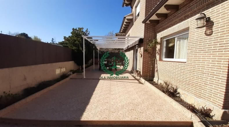Comunidad de Madrid - Pedrezuela - 280m2
