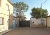 Chalet independiente con terreno en alquiler en la España, Casasimarro, ref: TR320209 foto