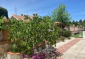 Xalet independent amb terreny en lloguer a la España, Villalbilla, ref.: TR296264 foto