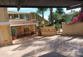 Chalet independiente con terreno en alquiler en la España, Dénia, ref: TR361158 foto