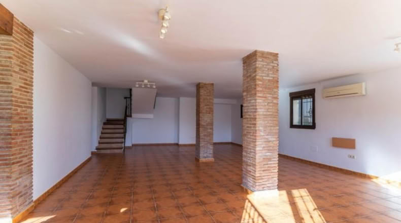 Malaga - Алаурин-де-ла-Торре - 1100m2