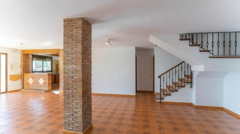 Malaga - Алаурин-де-ла-Торре - 1100m2