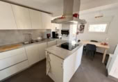 Chalet independiente con terreno en alquiler en la España, Fuengirola, ref: TR338029 foto