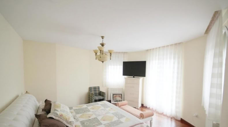 Валенсия - Torrente - 900m2