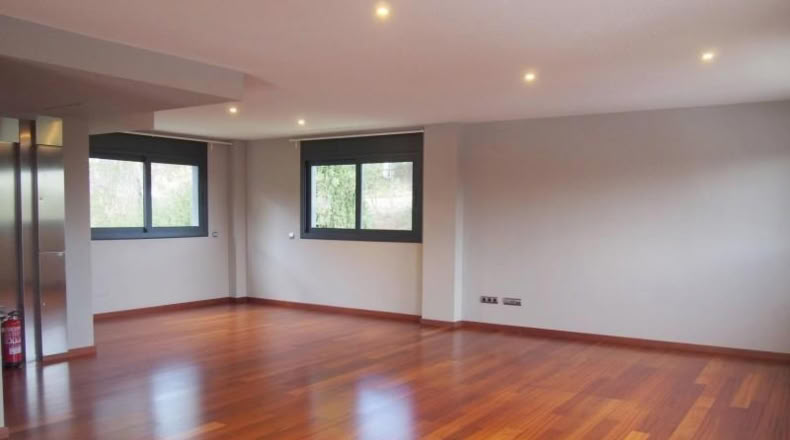 Barcelona - Cerdanyola del Vallès - 1000m2