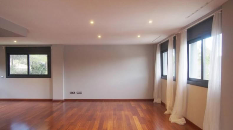 Barcelona - Cerdanyola del Vallès - 1000m2
