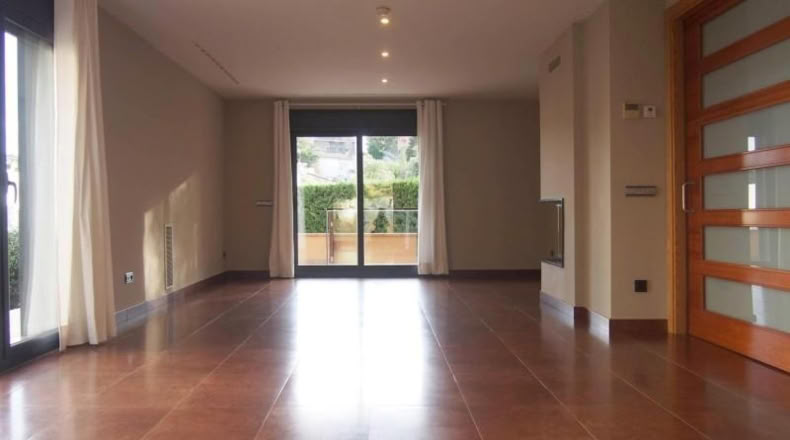 Barcelona - Cerdanyola del Vallès - 1000m2