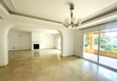 Xalet independent amb terreny en lloguer a la España, Marbella, ref.: TR296369 foto