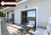 Xalet independent amb terreny en lloguer a la España, Marbella, ref.: TR372839 foto