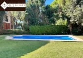 Xalet independent amb terreny en lloguer a la España, Marbella, ref.: TR320359 foto
