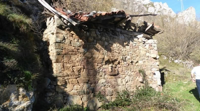 Asturias - Pola de Lena - 6429m2