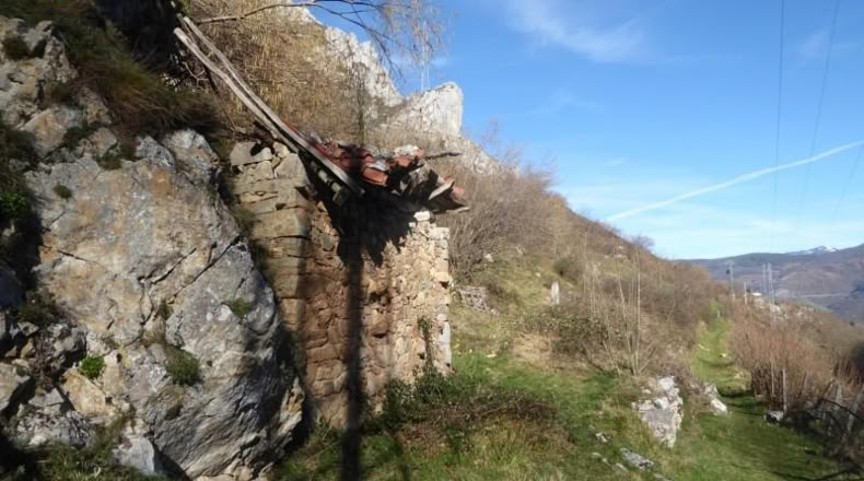 Asturias - Pola de Lena - 6429m2